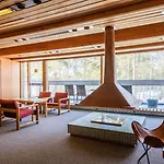 Rantapuisto 4*