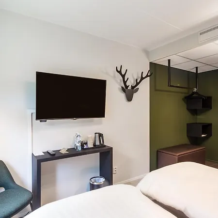 Rantapuisto 4* Хельсинки