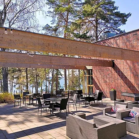 Hotel Rantapuisto 4*