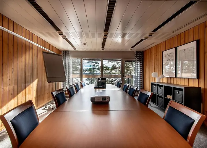 Rantapuisto 4* Helsinki