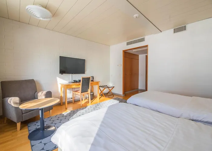 Rantapuisto 4* Helsinki